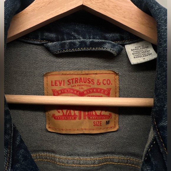 Levi’s Denim Jacket - Picture 3 of 4